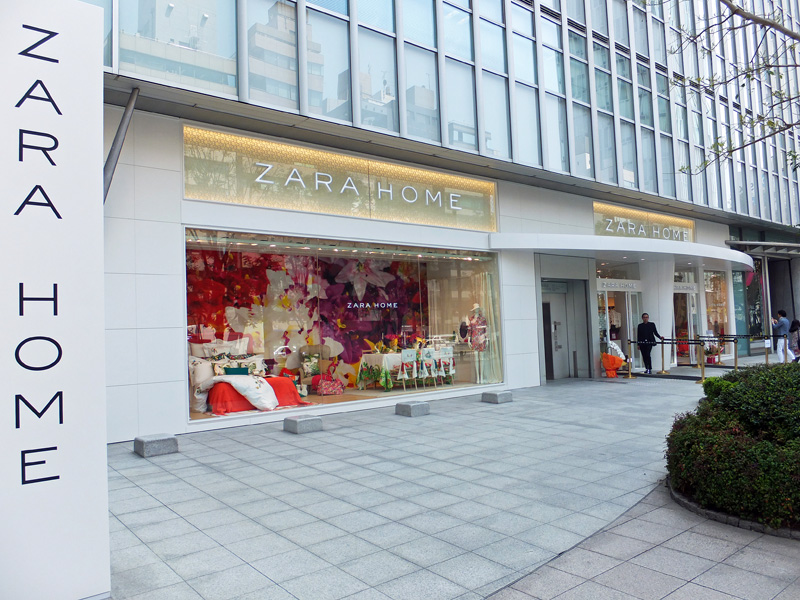 ZARAHOME　青山ライズスクエア店店舗正面の写真